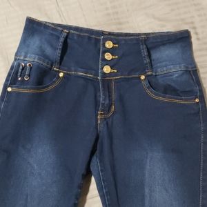 High waisted jeans